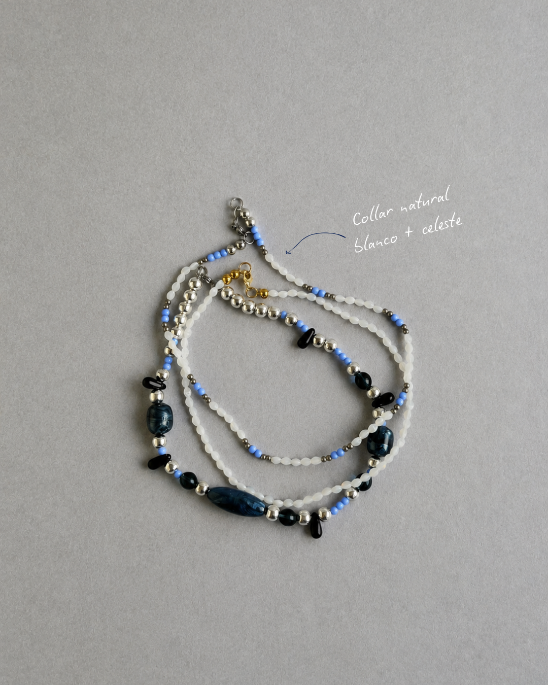Collar Natural - Blanco y celeste